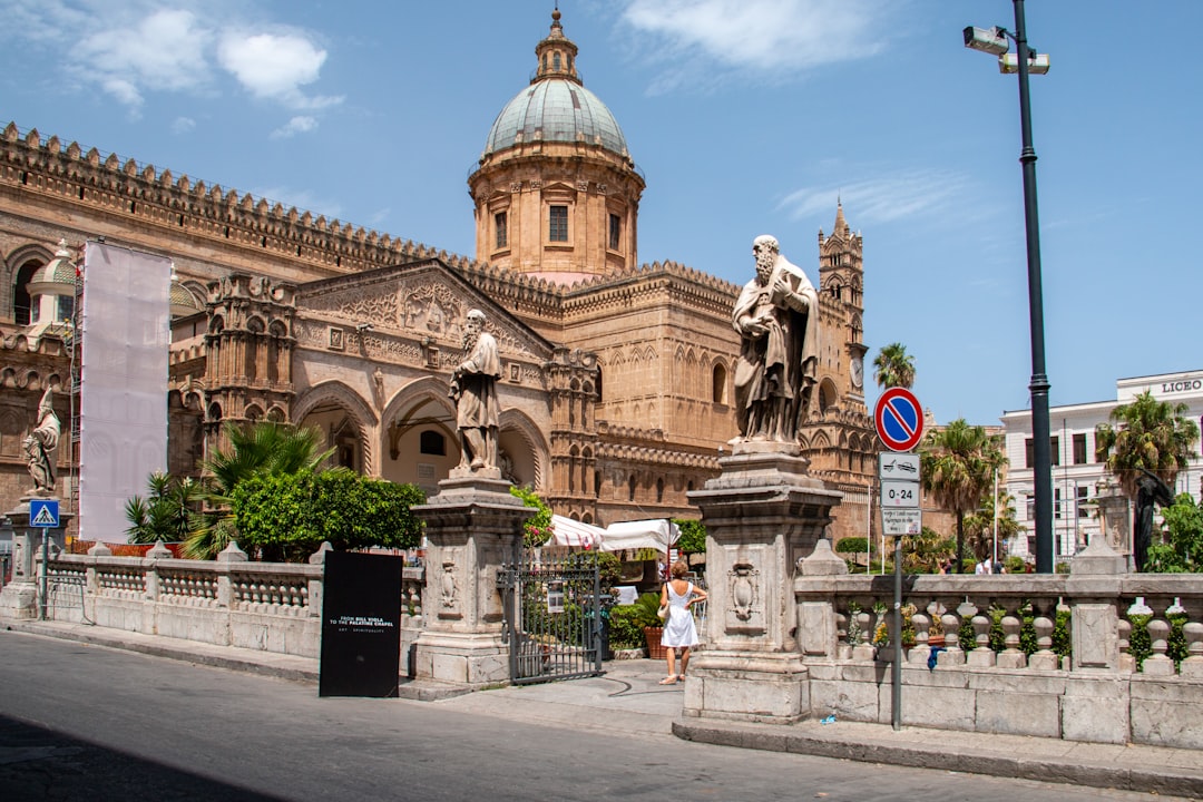 Top AI Travel Apps Palermo 2026: Scopri Secret World - Palermo | Secret World Trip Planner