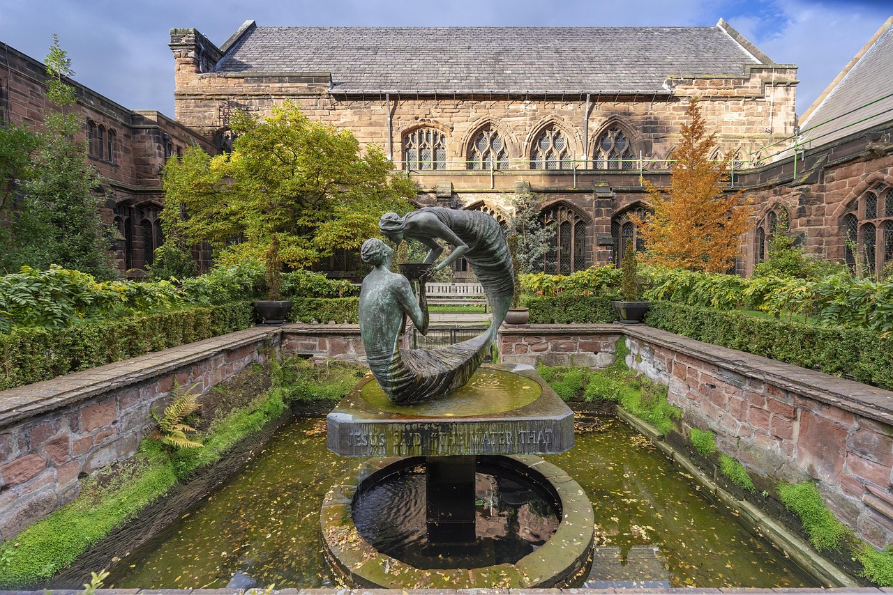 Top 5 travel apps Chester 2026: Scopri Secret World - Chester | Secret World Trip Planner