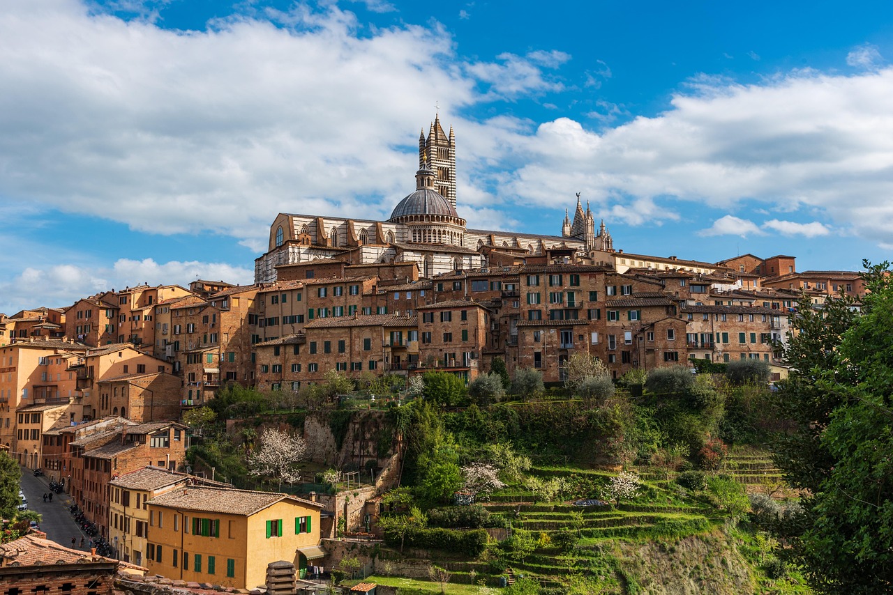 Wanderlog alternative per Siena 2026: scopri Secret World! - Siena | Secret World Trip Planner