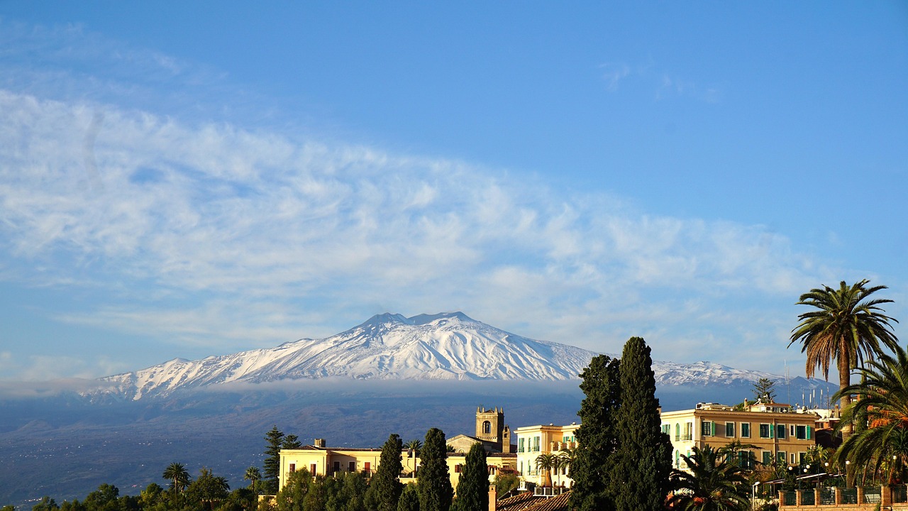 Come visitare Taormina con Secret World: Guida Pratica 2026 - Taormina | Secret World Trip Planner