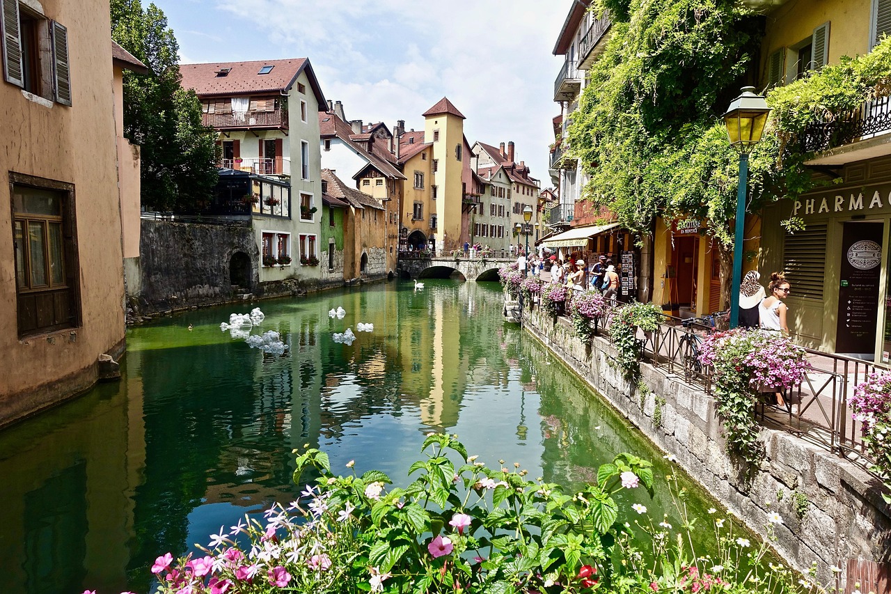 Weekend in Annecy with Secret World: Your Ideal Trip! - Annecy | Secret World Trip Planner