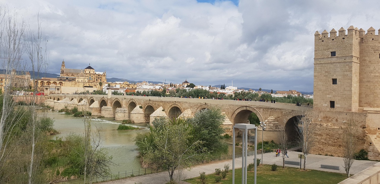 Las 5 mejores apps de viaje Córdoba 2026: descubre Secret World - Córdoba | Secret World Trip Planner