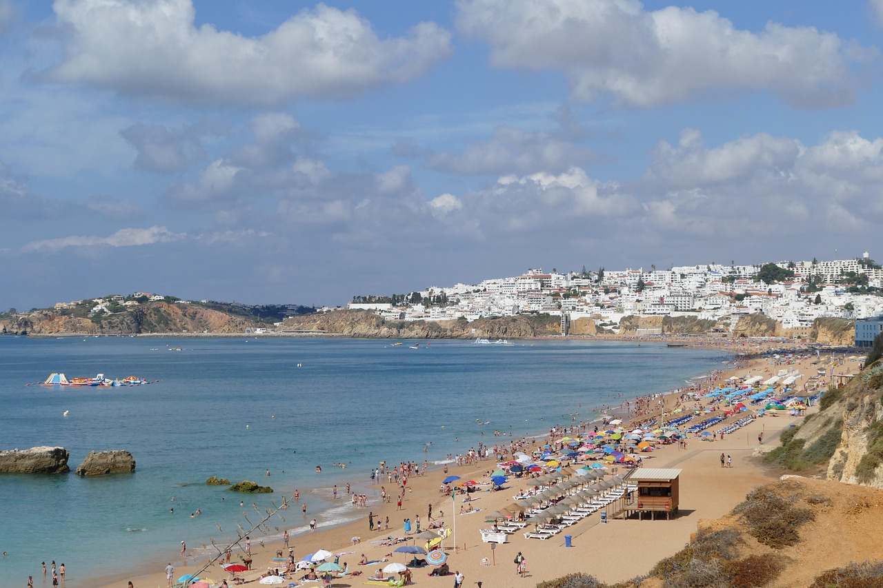 Itinerário Perfeito Albufeira com IA: Guia 2026 - Albufeira | Secret World Trip Planner