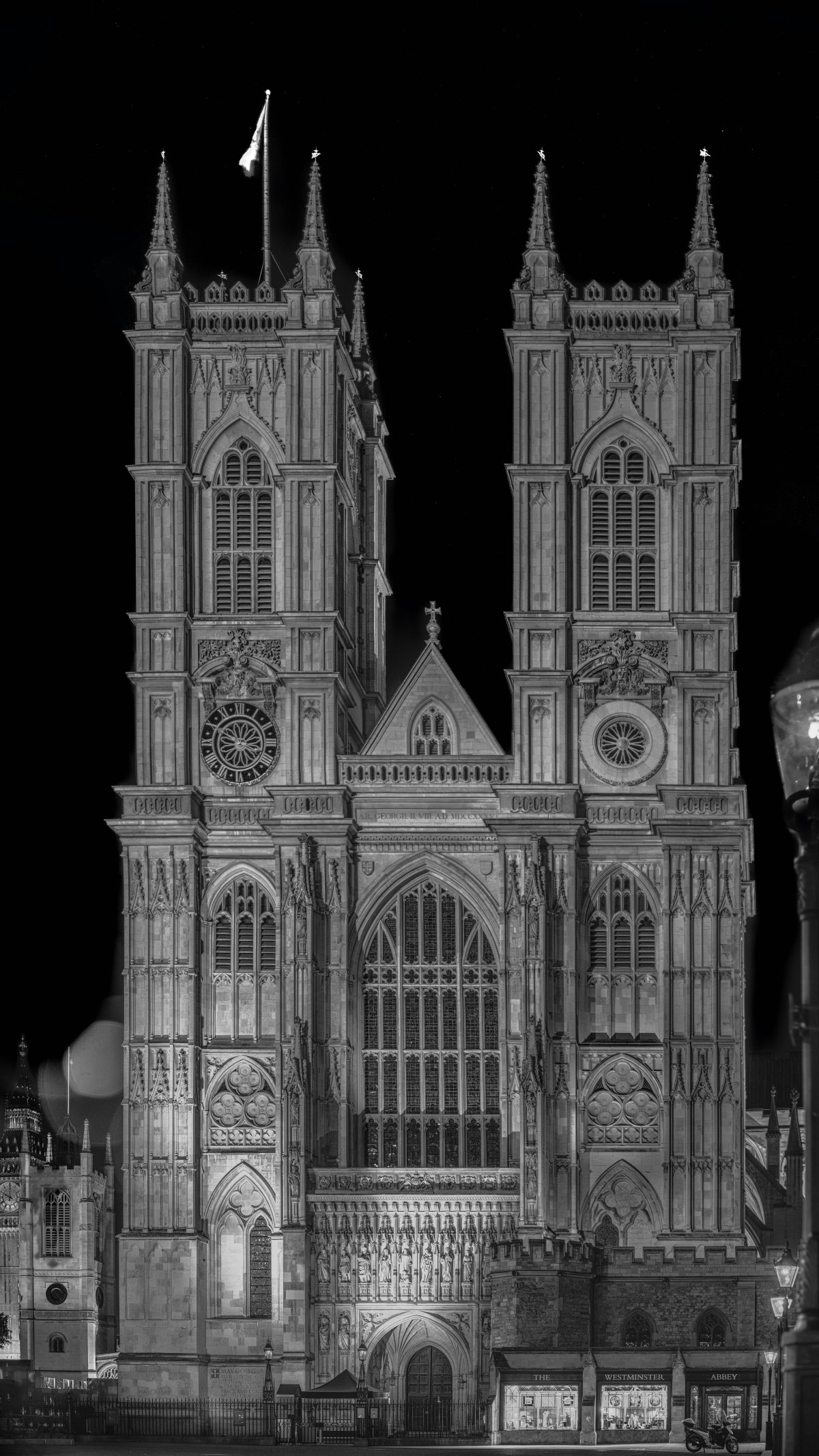 L'Abbazia di Westminster: Storia e Monumenti Iconici - Dean's Yard | Secret World Trip Planner