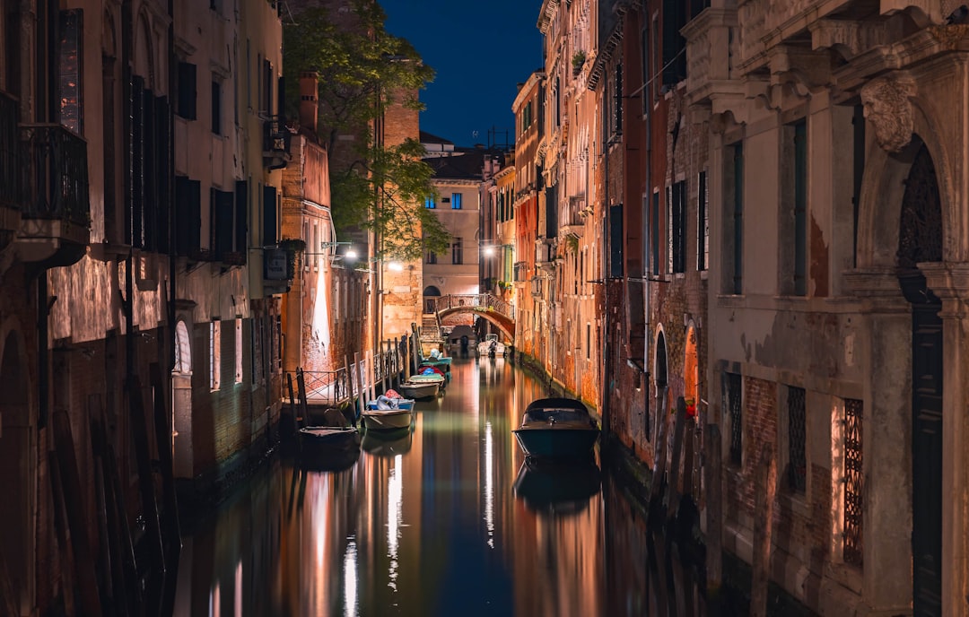 2026年AI旅行规划师：颠覆你的威尼斯之旅 - Venezia | Secret World Trip Planner