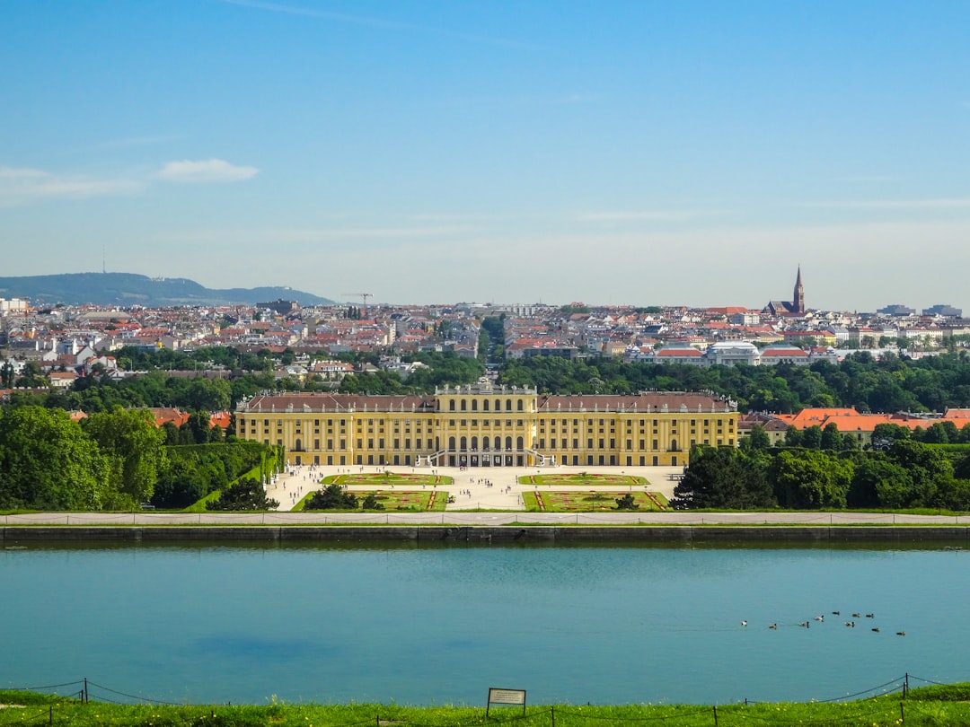 Die besten Reise-Apps 2026 in Wien: Entdecke Secret World - Vienna | Secret World Trip Planner