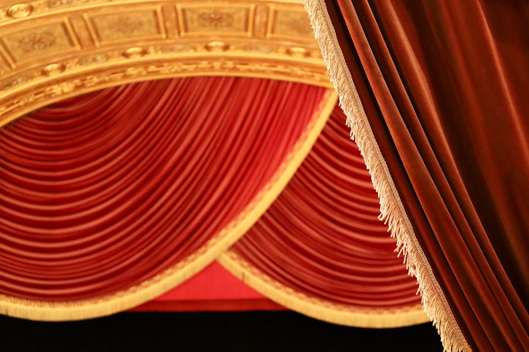 Teatro dell'Opera di Vienna: Un Capolavoro Culturale - Opernring 2 | Secret World Trip Planner