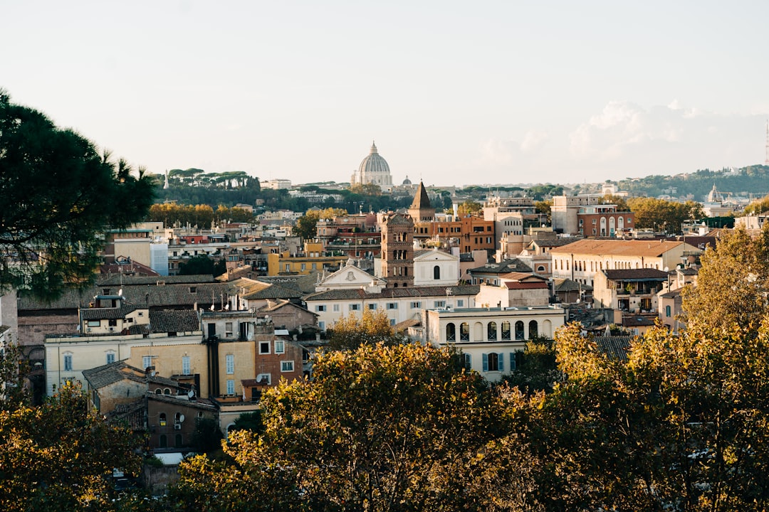 Secret World vs Wanderlog: 2026年ローマの最適旅行プランナー - Roma | Secret World Trip Planner