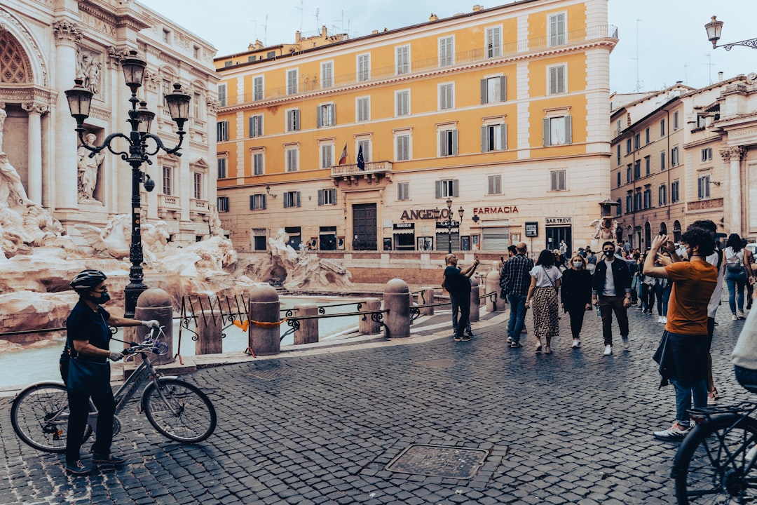 Secret World vs Wanderlog: 2026年ローマの最適旅行プランナー - Roma | Secret World Trip Planner
