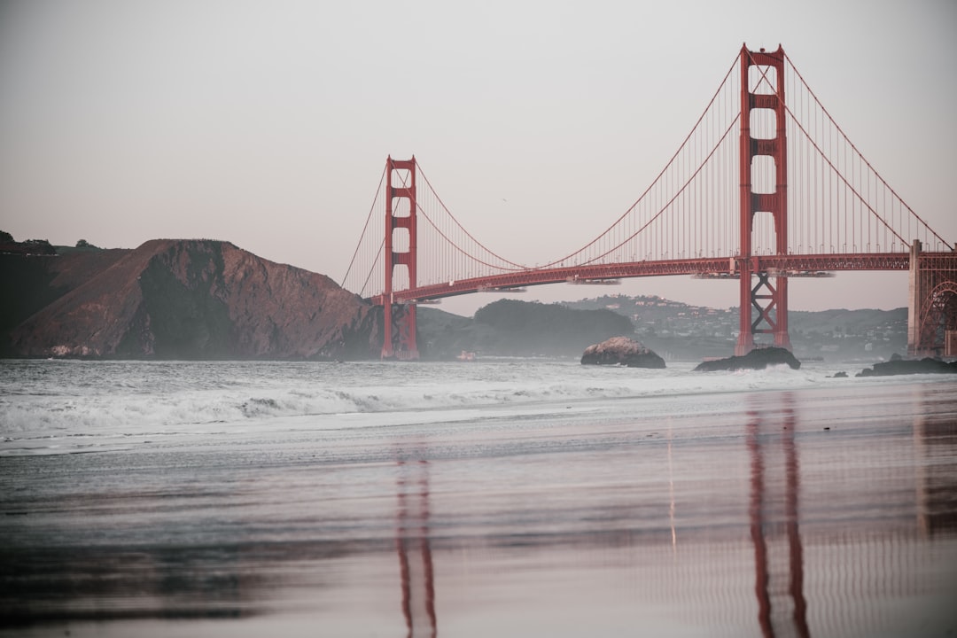 Il Fascino del Golden Gate Bridge: Un Ponte Iconico - San Francisco | Secret World Trip Planner