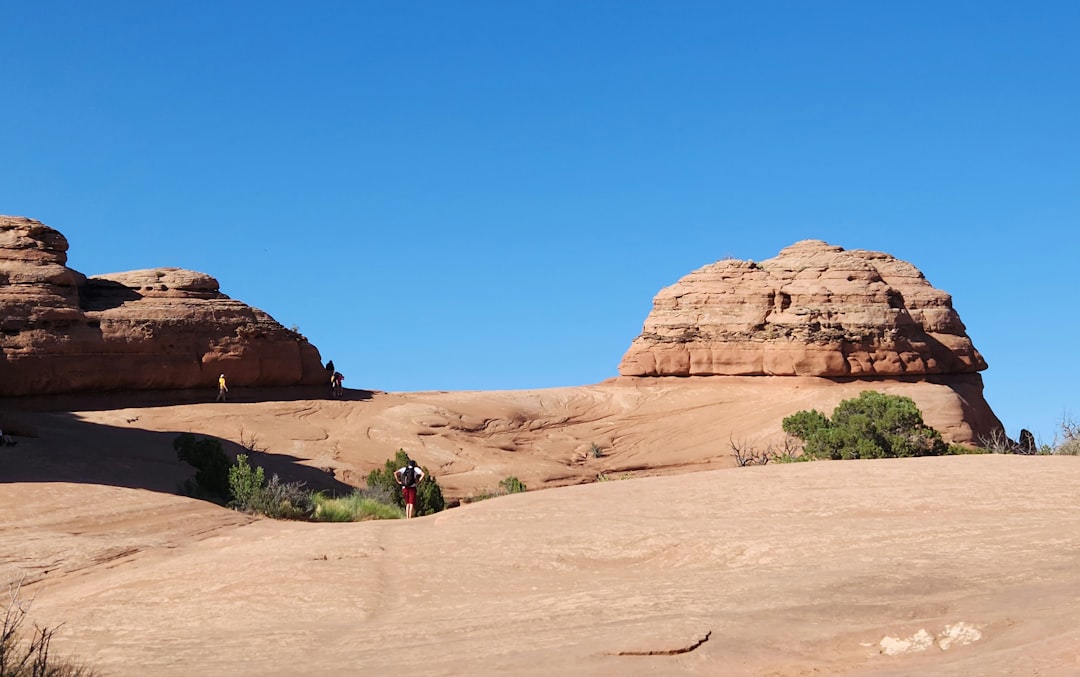 モアブの砂漠の冒険：赤い楽園の魅力 - Moab | Secret World Trip Planner
