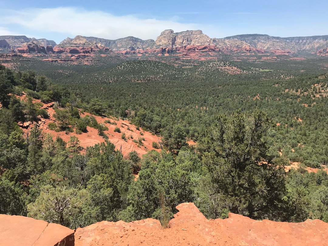 Descubre el Puente del Diablo en Sedona: Aventura Natural - Devil's Bridge Trail | Secret World Trip Planner