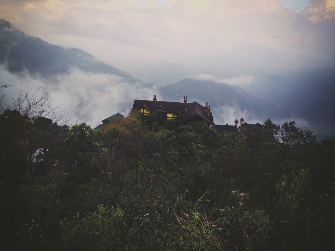 Entdecken Sie die Magie von 古奇峰: Ein verstecktes Paradies in Taiwan | Secret World Trip Planner