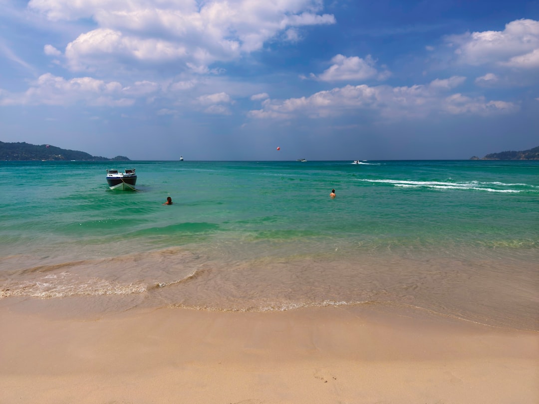 Descubre Cha-am Beach: Un Paraíso en la Costa Tailandesa | Secret World Trip Planner