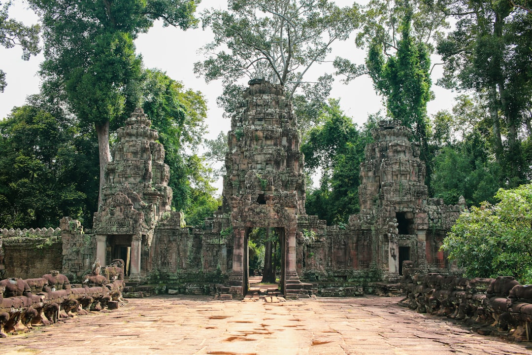 Scopri il fascino delle banconote in Cambogia | Secret World Trip Planner
