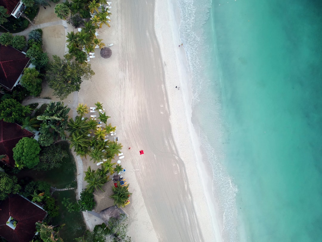 Seven Mile Beach: La Joya de Negril - 3254 Norman Manley Blvd | Secret World Trip Planner