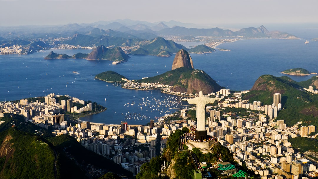 クリスト・レデントーレ：リオの象徴と希望 - Rio de Janeiro - RJ | Secret World Trip Planner