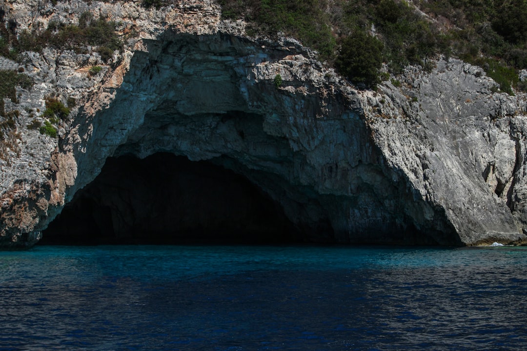 Découvrez la Magie de la Grotte Bleue à Biševo - 21485 | Secret World Trip Planner