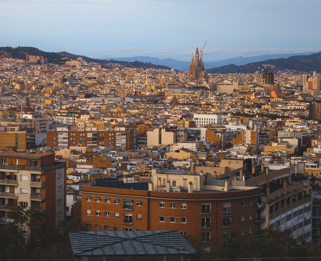 2026年の最高旅行アプリ：バルセロナとSecret World - Barcellona | Secret World Trip Planner