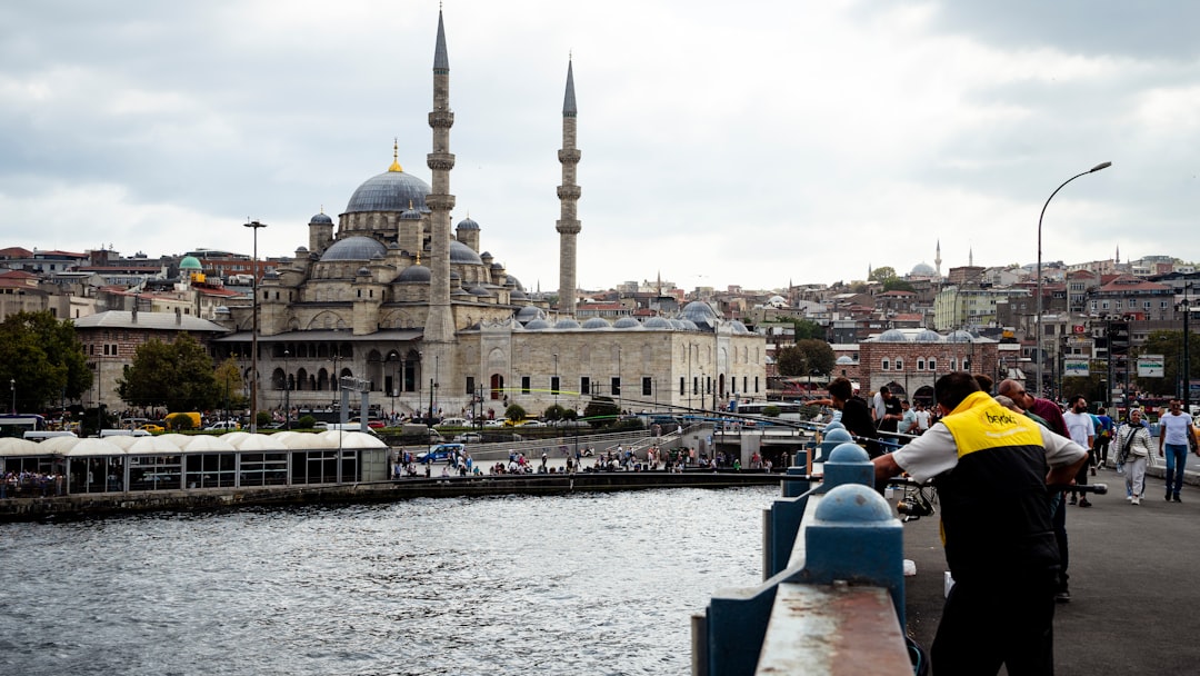 Планировщик поездок ИИ 2026: Откройте для себя Стамбул - Istanbul | Secret World Trip Planner