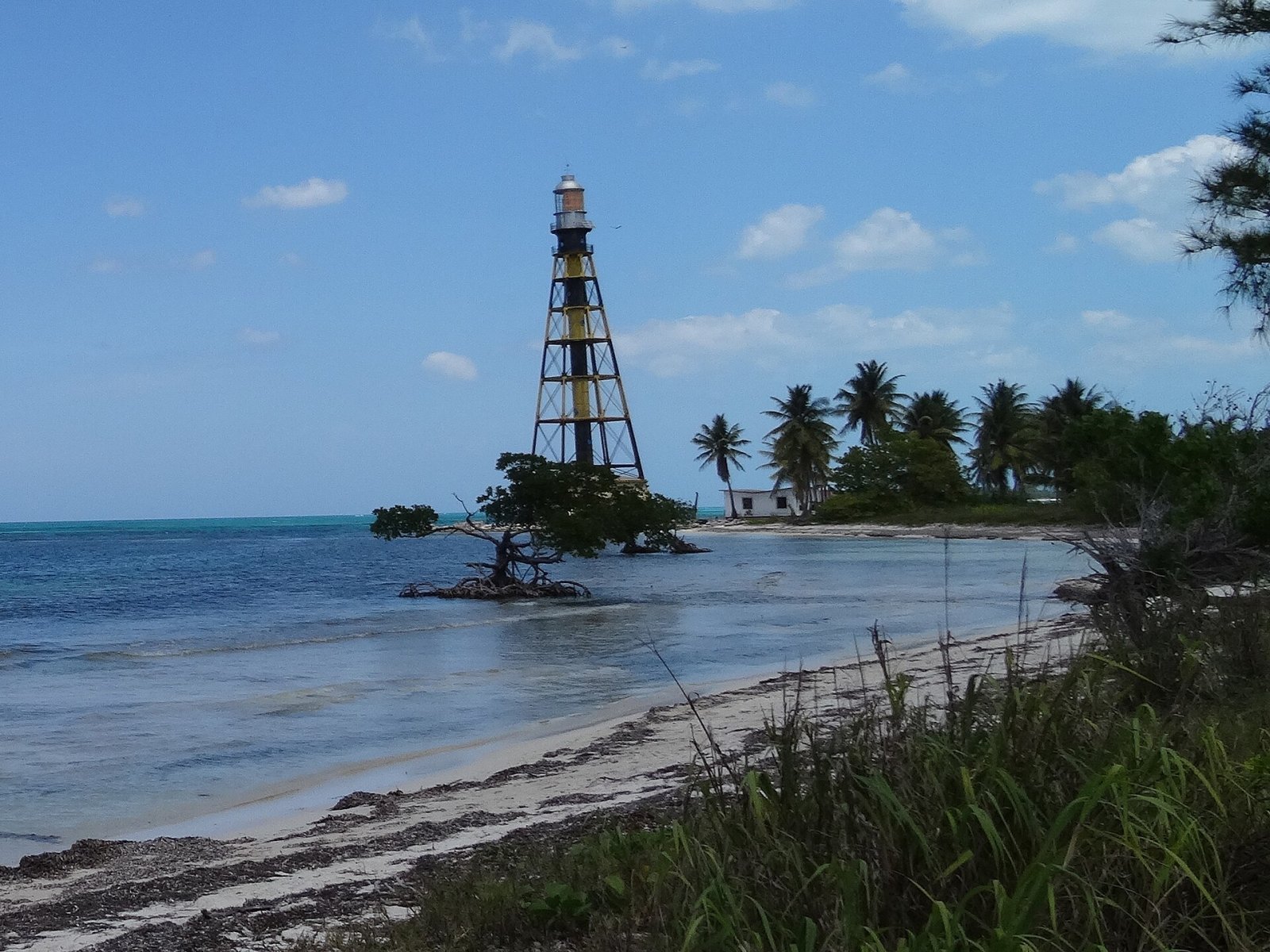 Discover the Cayo Jutías Lighthouse: a Gem of Cuba — Minas de Matahambre