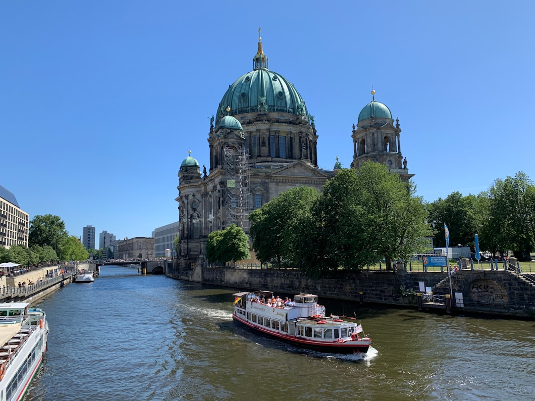 Descubra a Catedral de Berlim: uma obra-prima de cultura e história - Berlin | Secret World Trip Planner