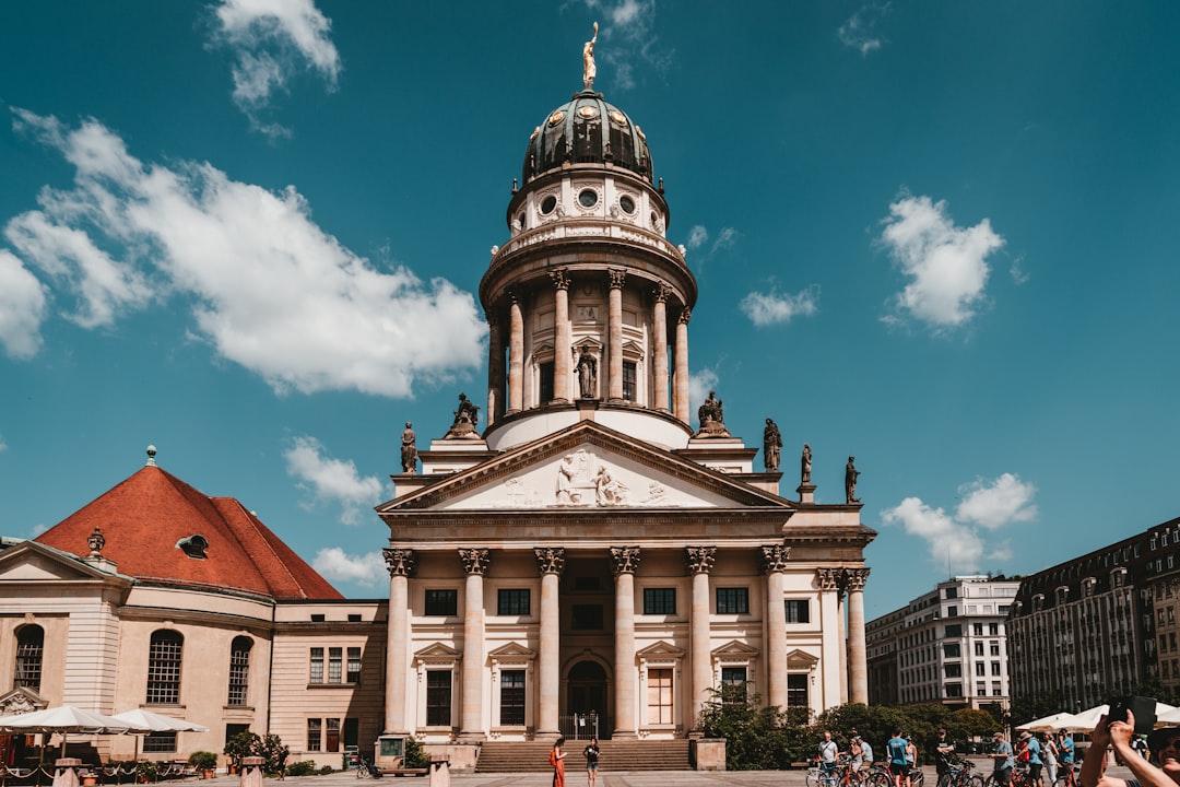 Gendarmenmarkt: il cuore culturale di Berlino - Berlin | Secret World Trip Planner