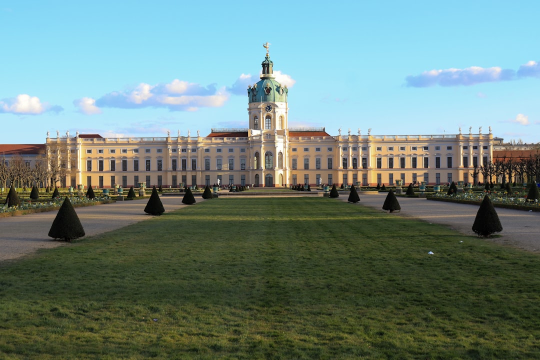 探索夏洛滕堡宫：柏林的巴洛克宫殿 - Berlin | Secret World Trip Planner
