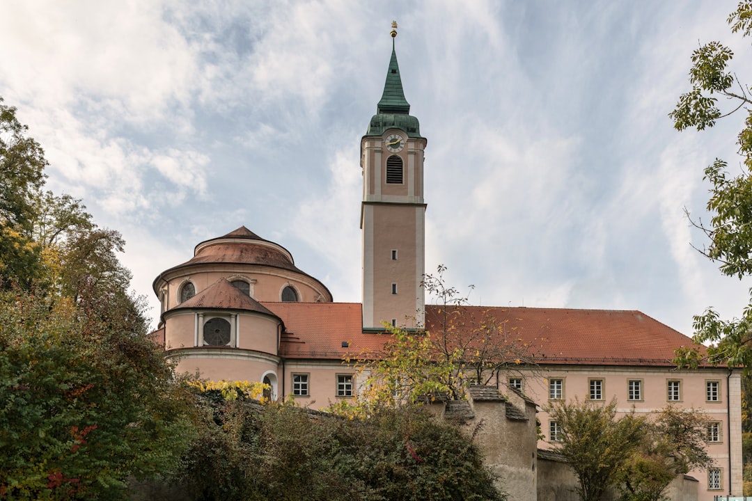 Descubriendo el Kloster Weltenburg: una joya cultural en Baviera - Saal an der Donau | Secret World Trip Planner