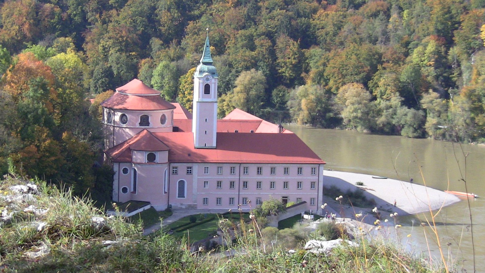 Descubriendo el Kloster Weltenburg: una joya cultural en Baviera - Saal an der Donau | Secret World Trip Planner