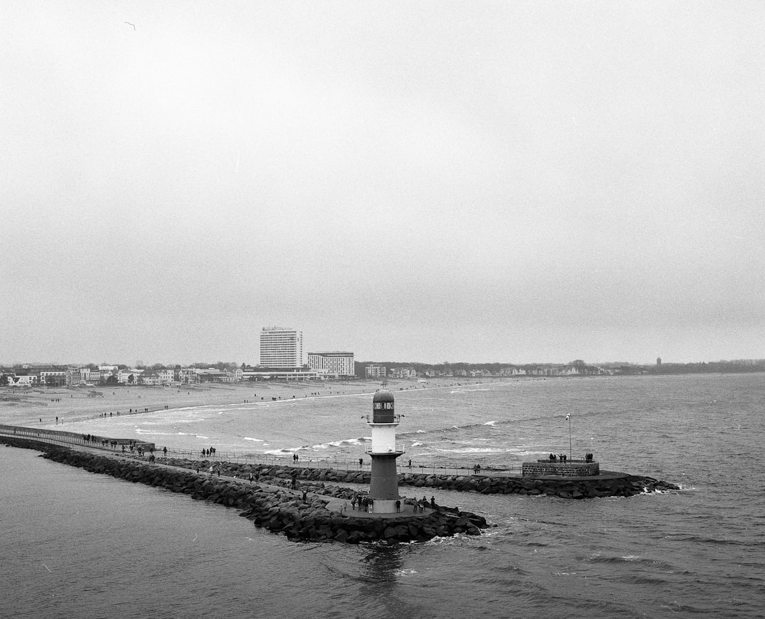 Descubre el Faro de Warnemünde: una joya de Rostock - Rostock | Secret World Trip Planner