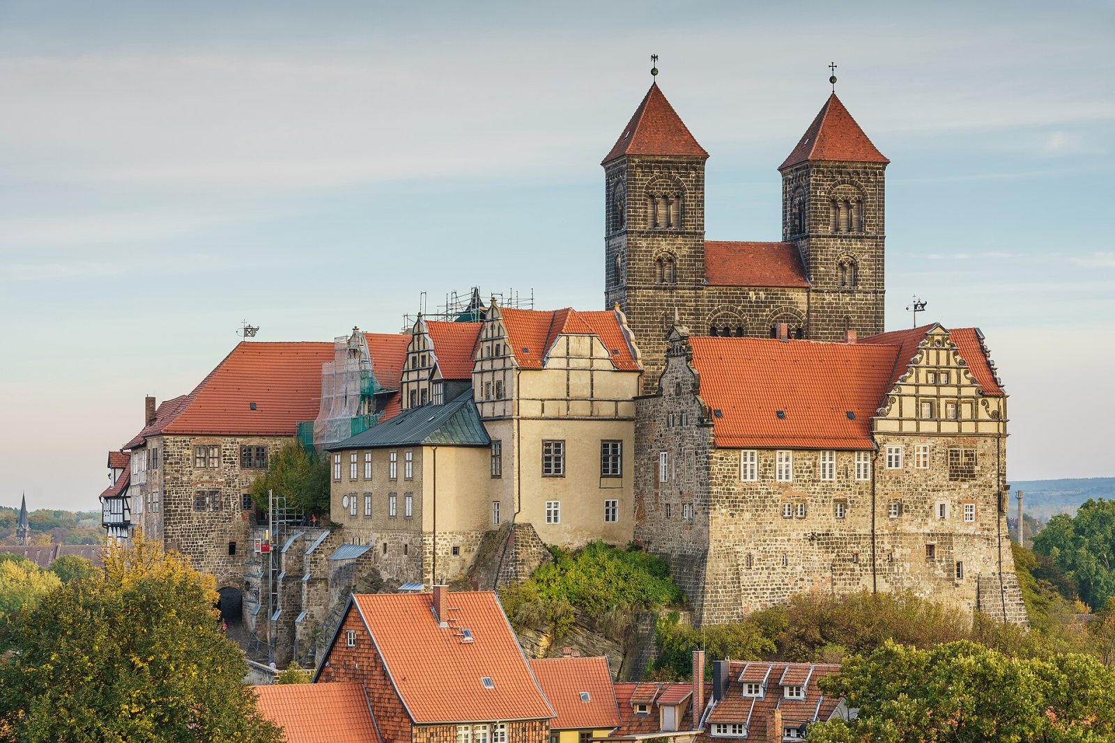 探索奎德林堡修道院：德国的中世纪瑰宝 - Quedlinburg | Secret World Trip Planner