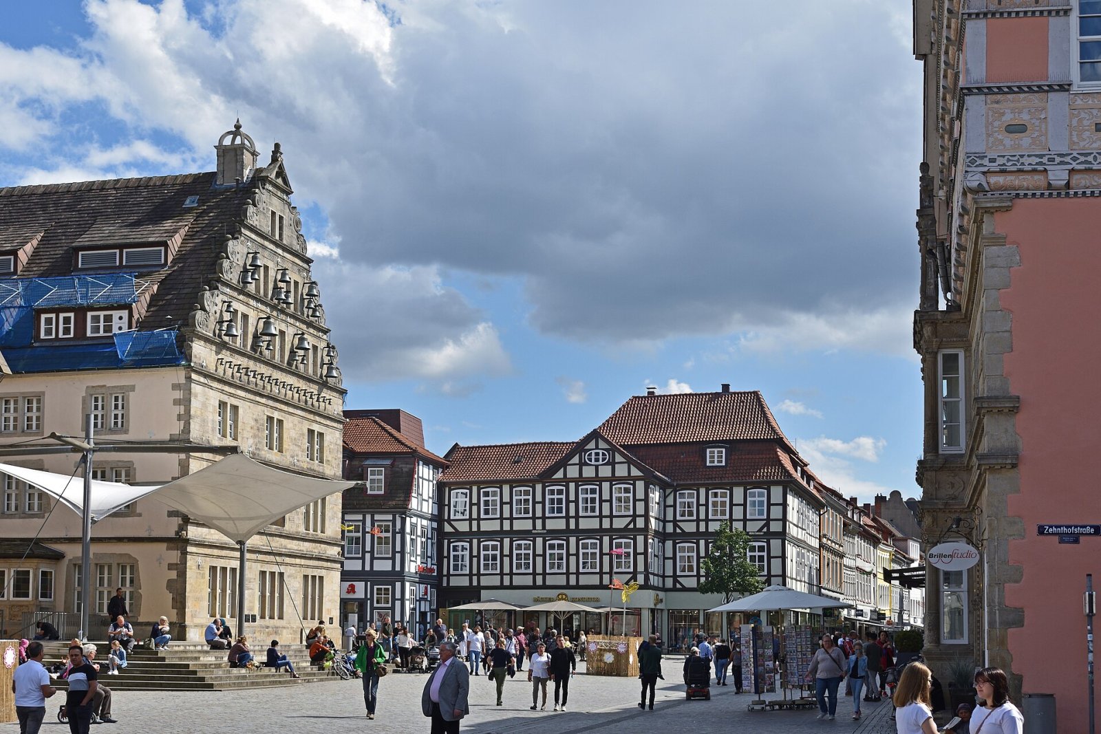 Descubre la Magia de la Ciudad Vieja de Hameln — Hameln