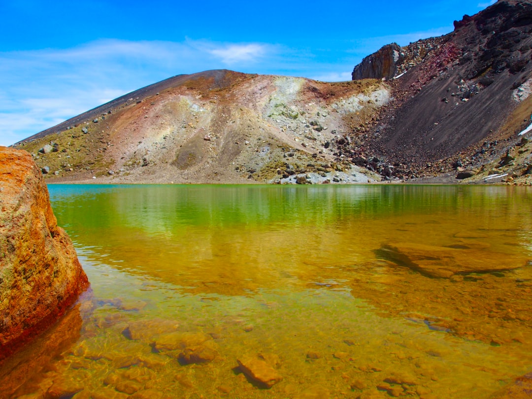 トンガリロ・アルパイン・クロッシング：ニュージーランドのユニークなトレッキング - Tongariro Alpine Crossing | Secret World Trip Planner