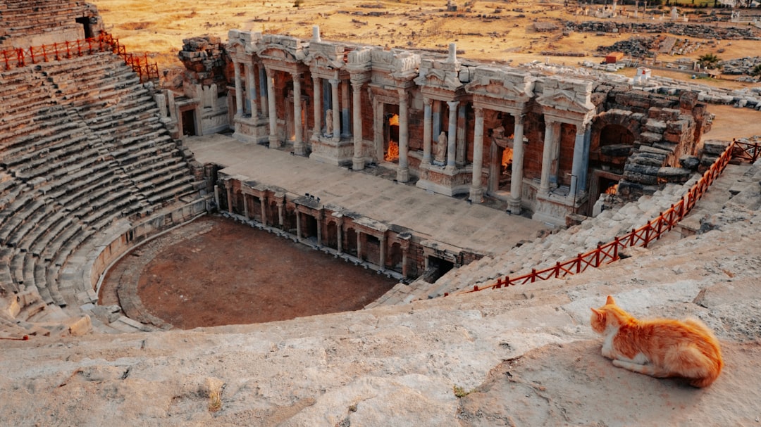 Pamukkale: The Natural Wonder of Turkey's Thermal Springs - Pamukkale/Provincia di Denizli | Secret World Trip Planner