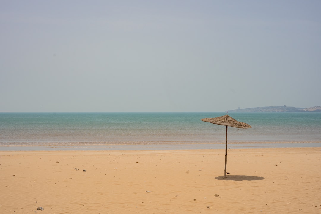 Découvrez Tan Tan Plage : le joyau côtier du Maroc - FMX8+CF3 | Secret World Trip Planner