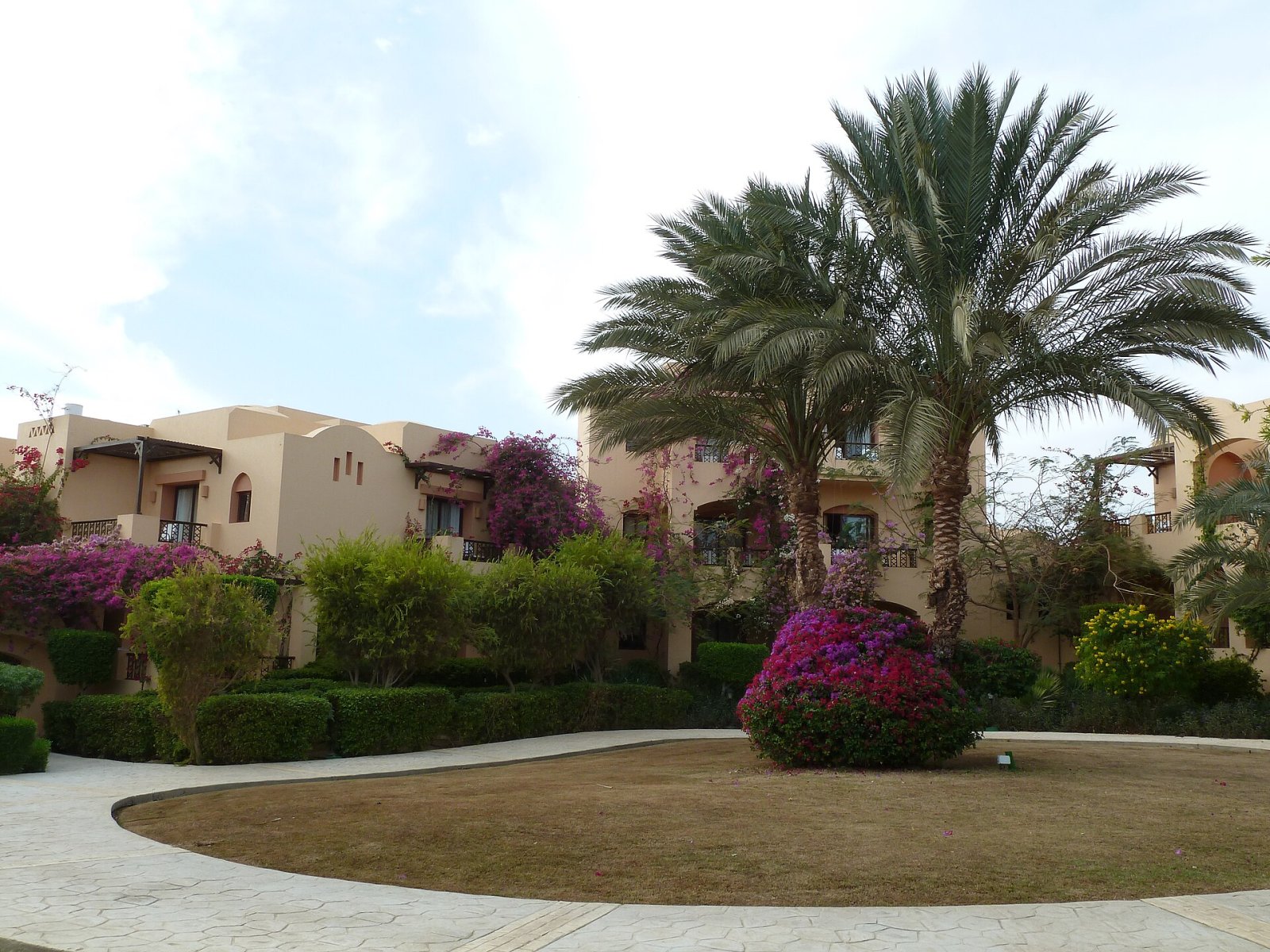 Madinat Coraya: Un Paraíso en el Mar Rojo - Marsa Alam | Secret World Trip Planner
