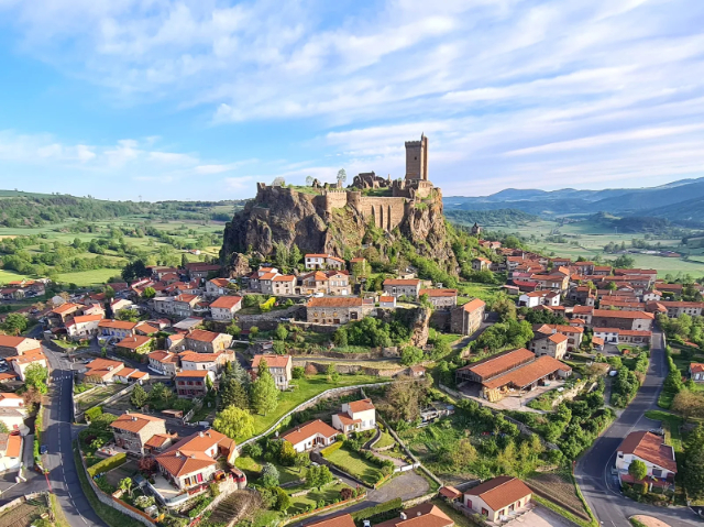 Descubre el Château de Polignac en Le Puy-en-Velay - Polignac | Secret World Trip Planner