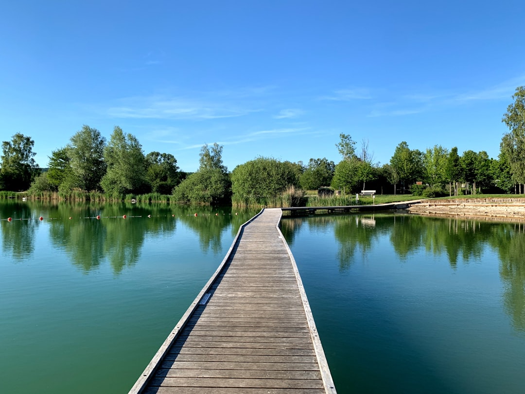 Lac de l'Essonne: Un angolo di natura a Corbeil-Essonnes - Corbeil-Essonnes | Secret World Trip Planner