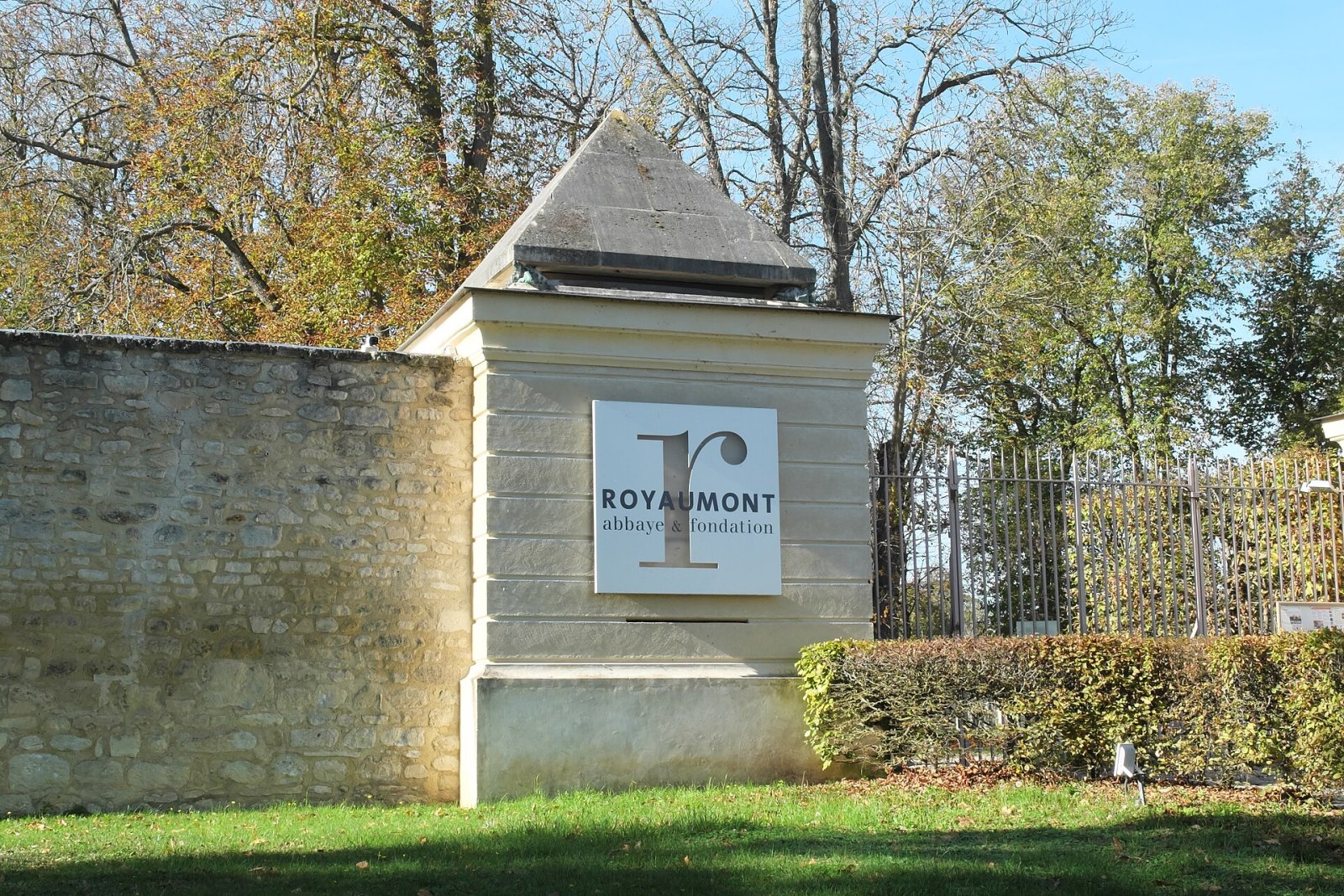 Découvrez l'Abbaye de Royaumont : un joyau culturel en France — Viarmes