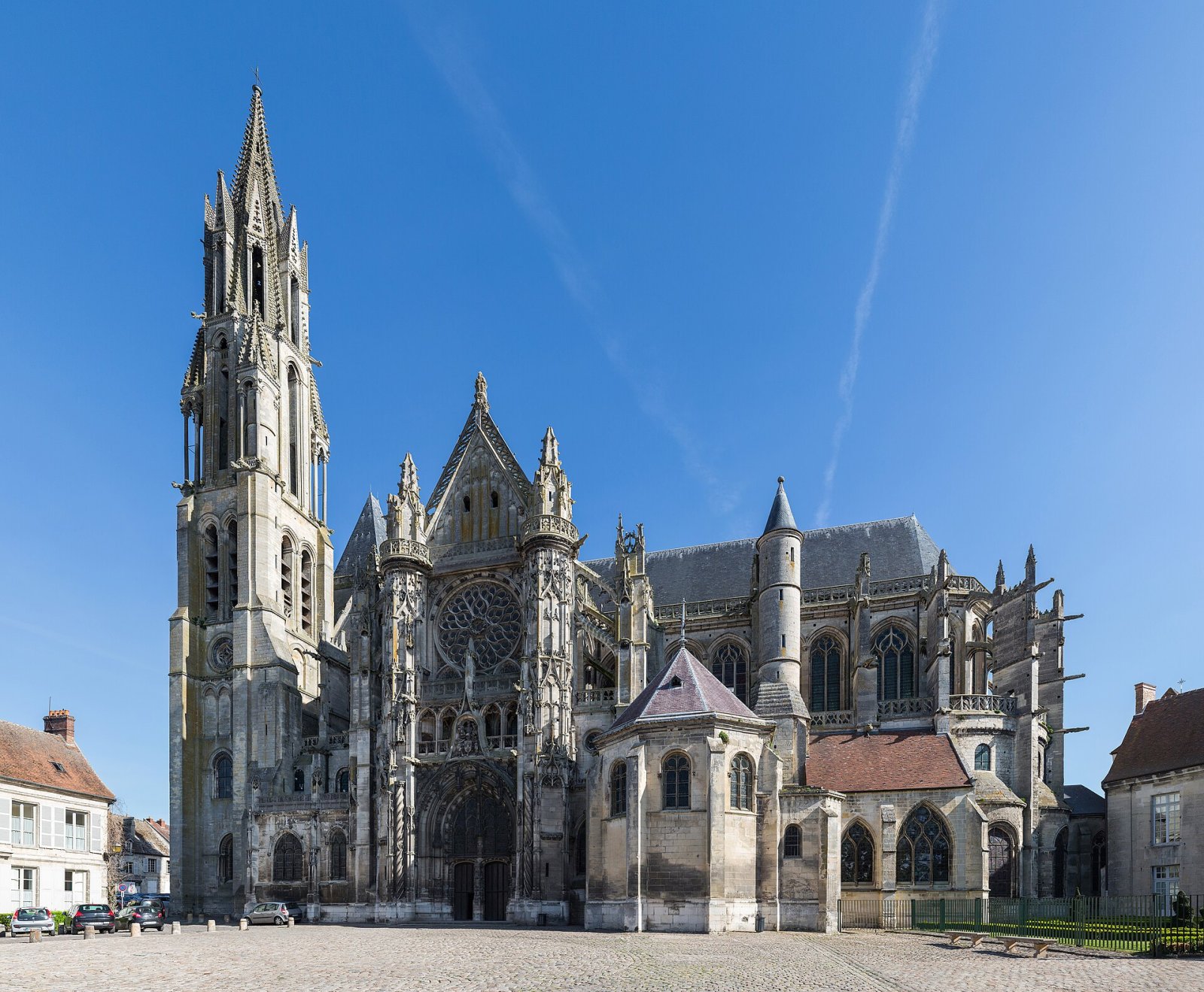 Discover the Cathédrale de Senlis: a Gem of Ile-de-France — Senlis
