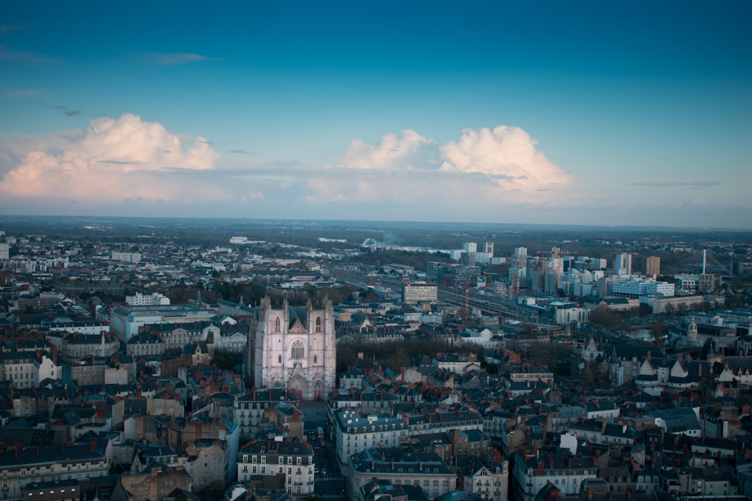 Descubre la Cathédrale Saint-Pierre de Nantes: un tesoro cultural - Fontguenand | Secret World Trip Planner