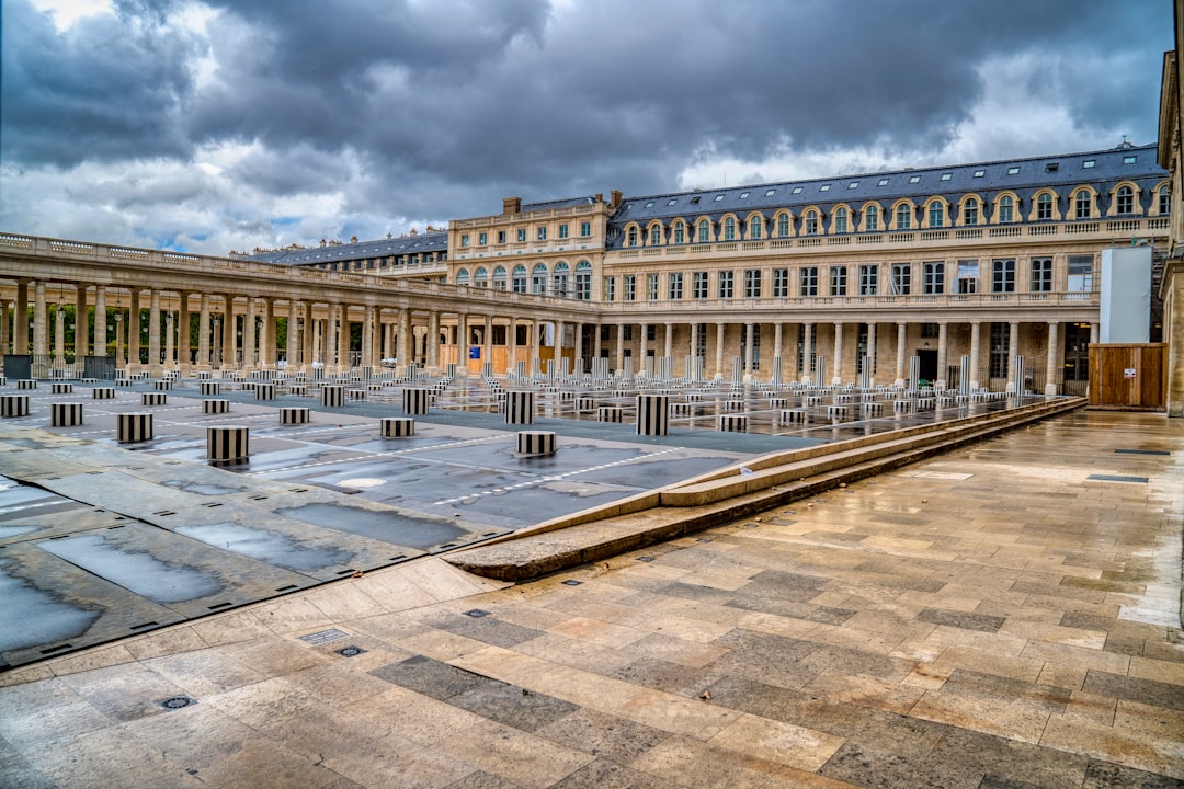 パレ・ロワイヤル：パリの中心にある歴史と美 - Paris | Secret World Trip Planner