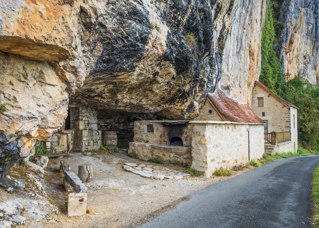 Discover the Font-de-Gaume Caves: A Journey Through Time - Les Eyzies | Secret World Trip Planner