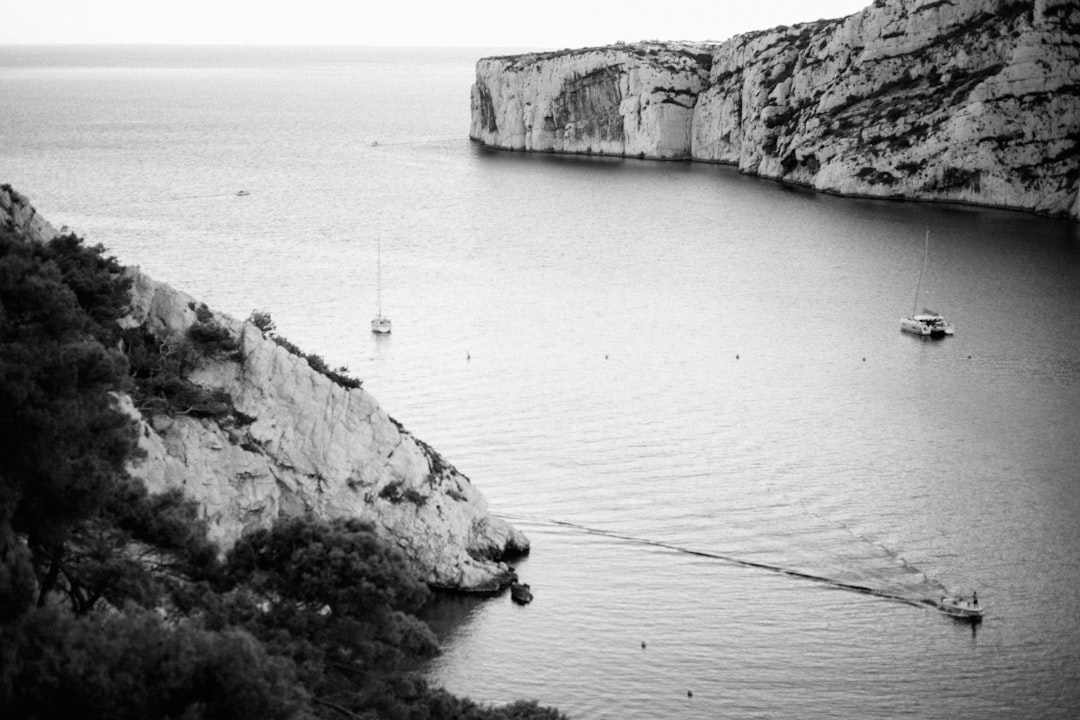 Calanques de Marseille: Un Paraíso Natural en Francia - Marseille | Secret World Trip Planner
