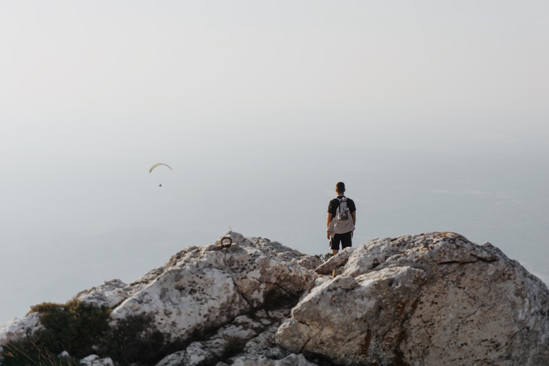 Montagne Sainte-Victoire : un trésor naturel en Provence - Vauvenargues | Secret World Trip Planner