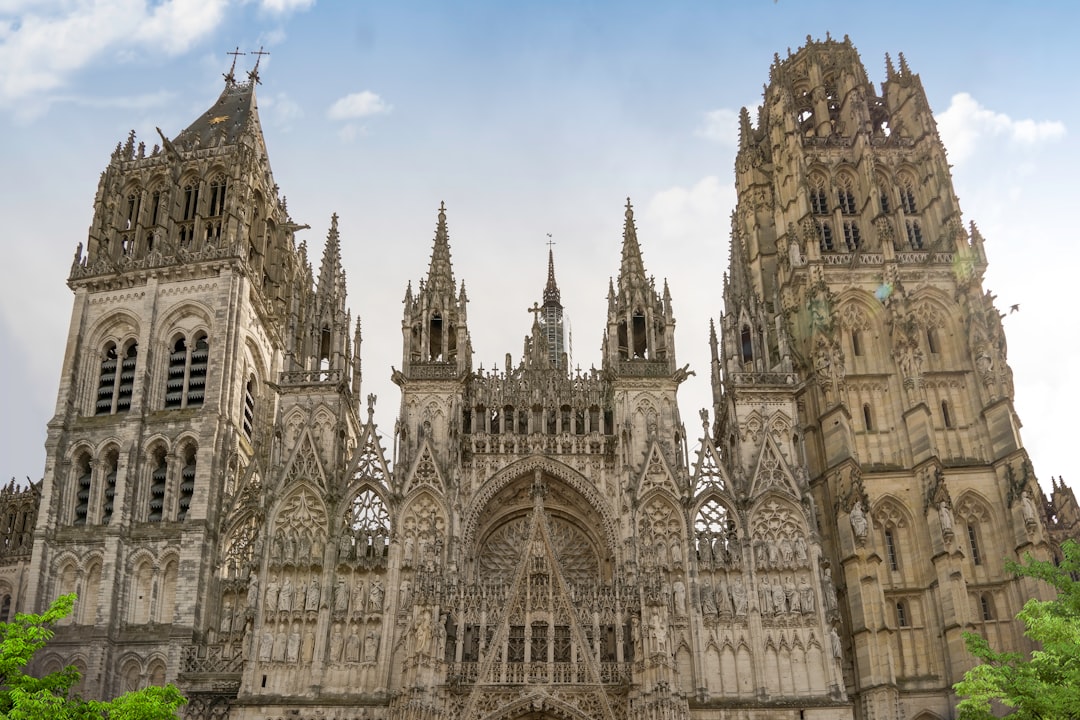 Descubre la majestuosa Cathédrale de Rouen en Normandía - Rouen | Secret World Trip Planner