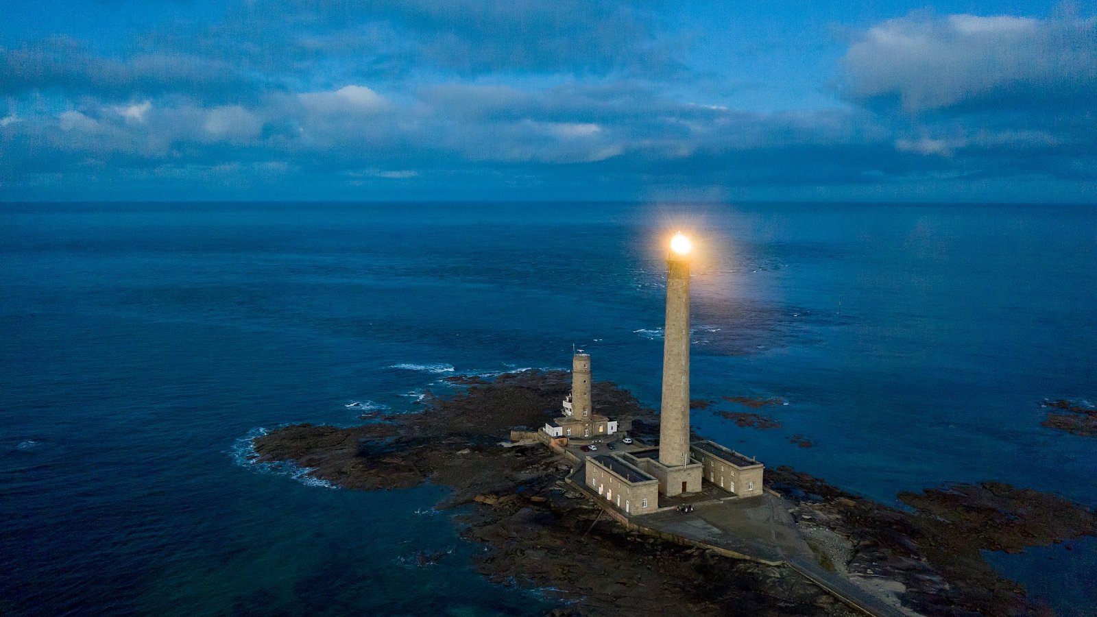 Descubre el faro de Gatteville: una joya de Normandía - Saint-Saëns | Secret World Trip Planner