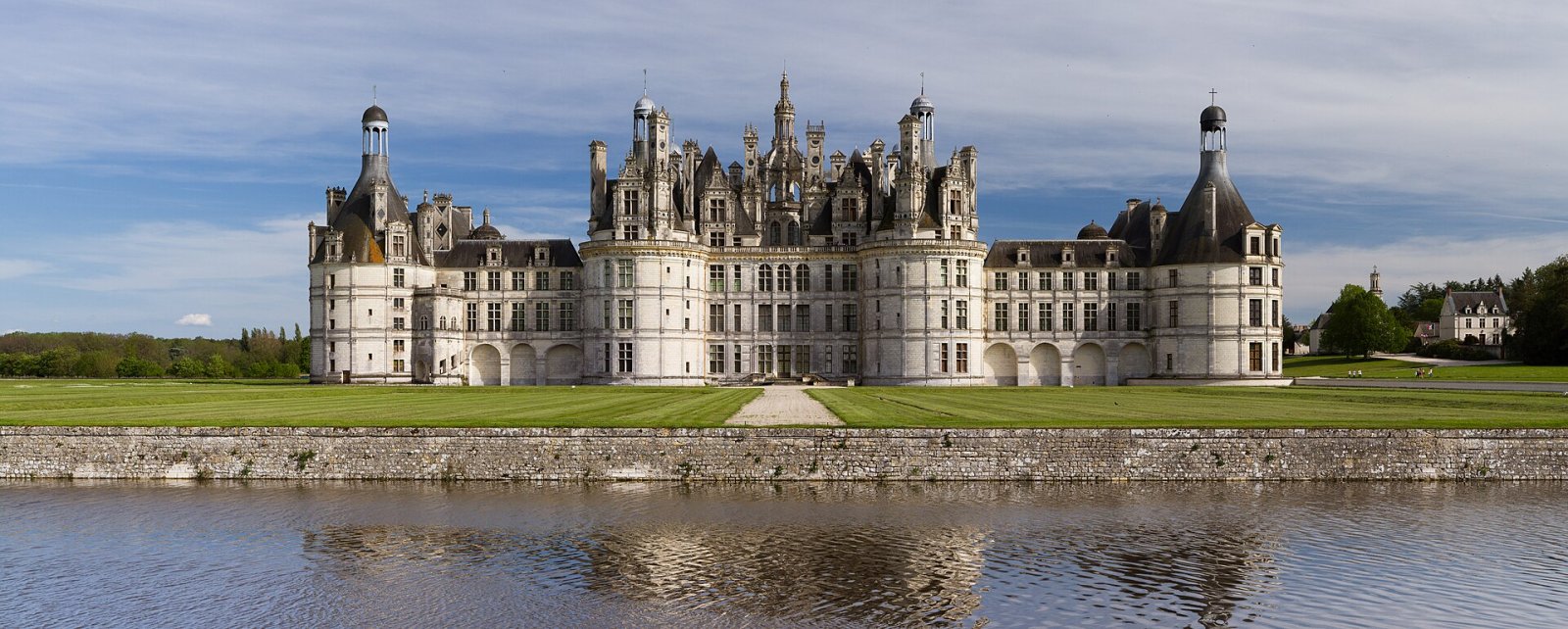 Discover the Majestic Château de Chambord: History and Beauty - Chambord | Secret World Trip Planner