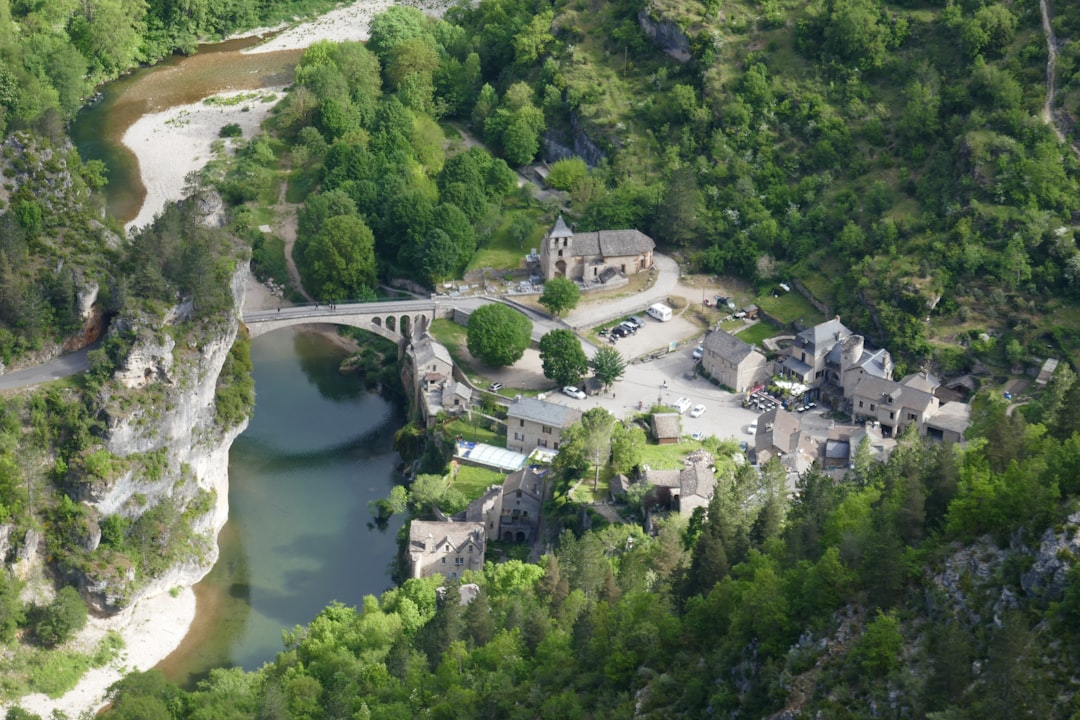 Gorges du Tarn: Um Paraíso Natural na Occitânia - Millau | Secret World Trip Planner